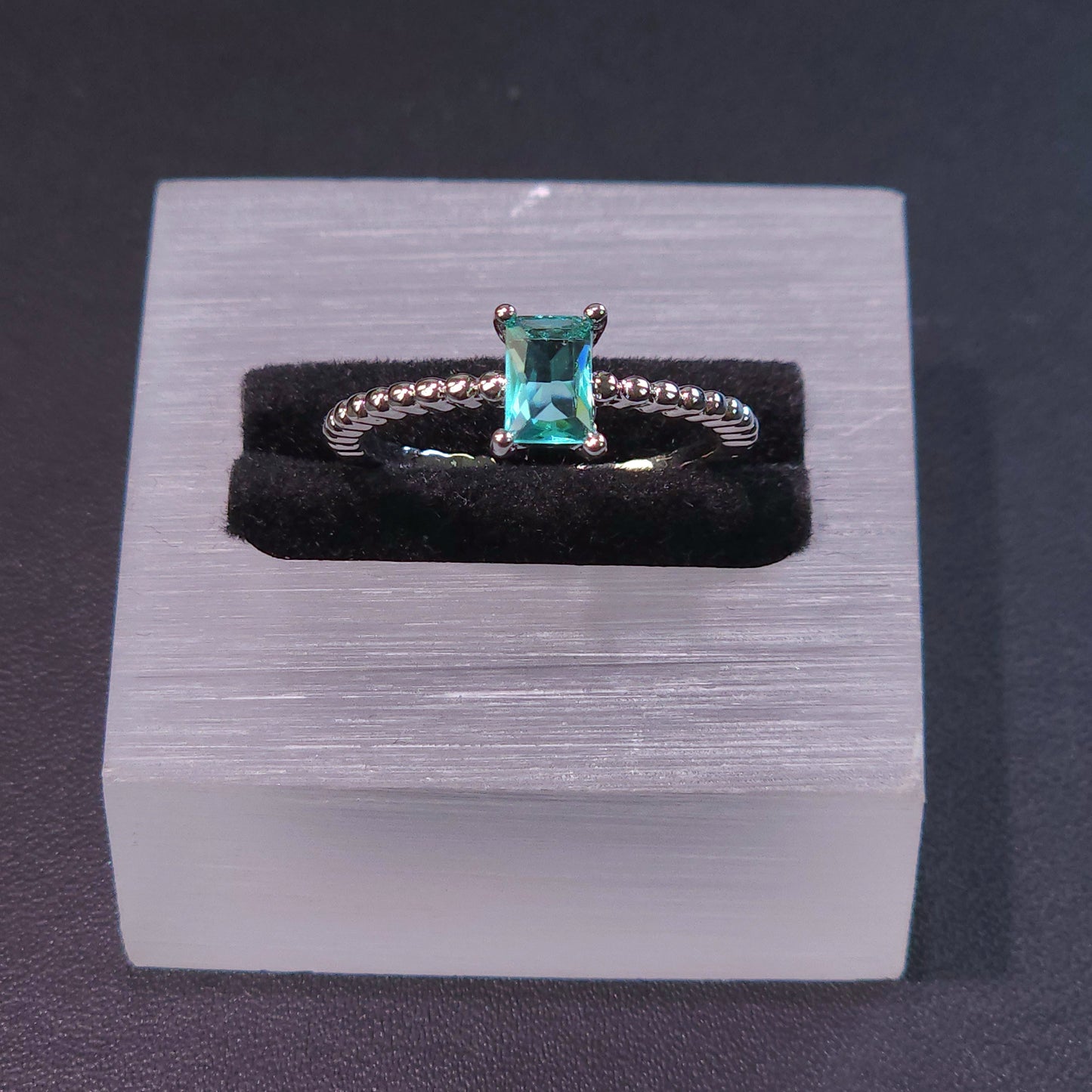 Ring｜Emerald-Cut Solitaire Adjustable Ring | Minimalist Statement
